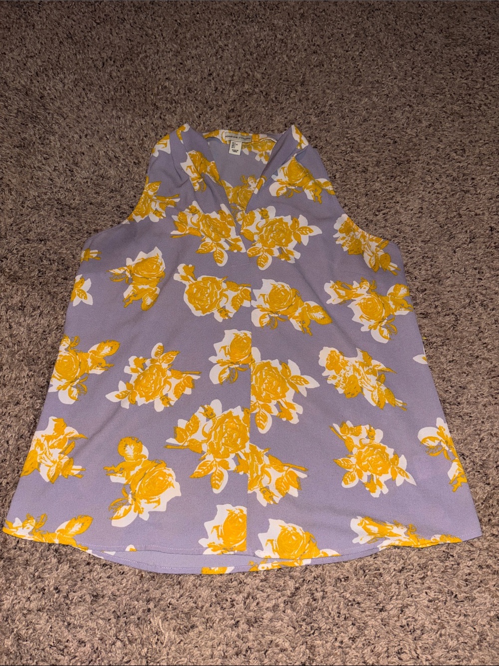 Adrienne Vittadini Sleeveless Lavender Floral V-Neck Top Yellow Rose Print L